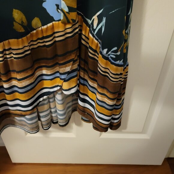 Du Jour Dark Green Floral Boho 3/4 Sleeve Faux Wrap Maxi Dress Size Medium - Picture 4 of 11